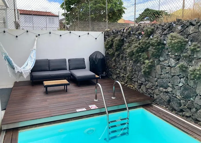 Oliveira House