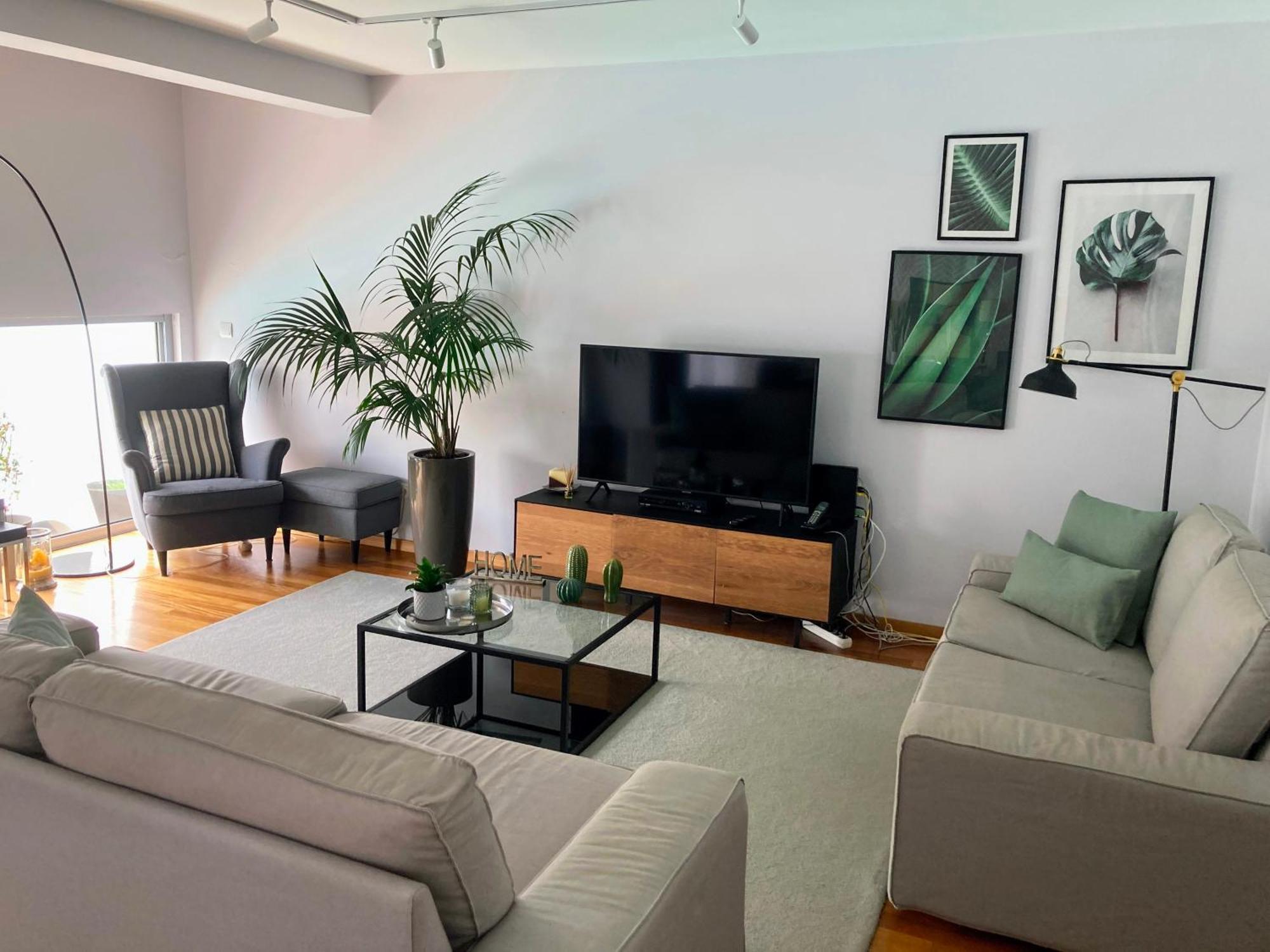Oliveira House Villa *